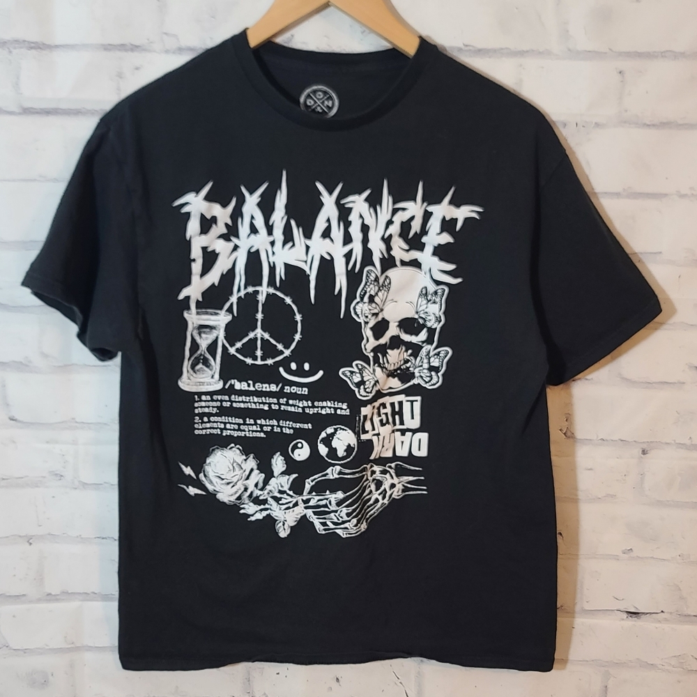 Balance Skull Graphic Tee T-shirt Large